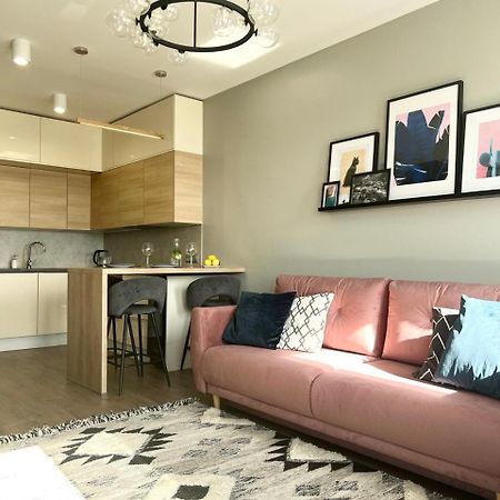 Luxury Pearl With Parking Place In Holesovice Prag Dış mekan fotoğraf